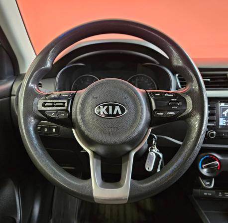 Kia Rio IV с пробегом 2018 года, цена 1 239 000 рублей, 119488 км, хэтчбек, Автокод Объявления