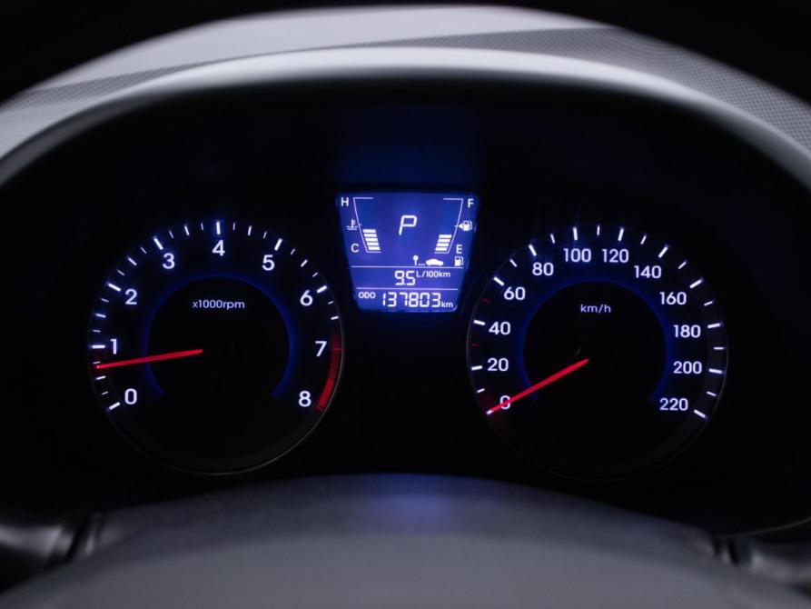 Hyundai Solaris I Москва  - изображение 13