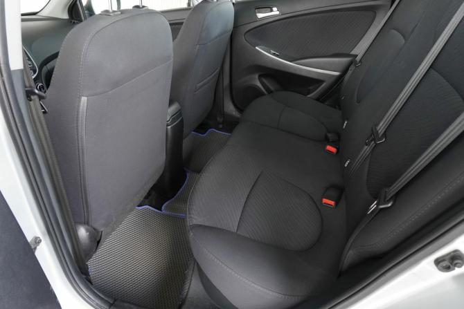Hyundai Solaris I Рестайлинг с пробегом 2015 года, цена 1 230 000 рублей, 98462 км, седан, Автокод Объявления