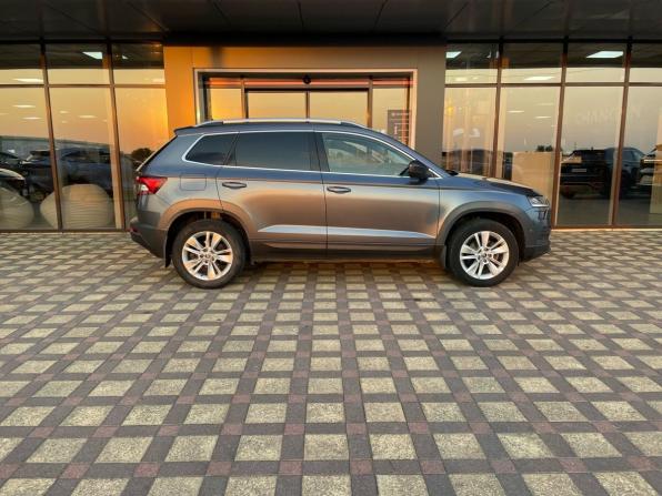 Skoda Karoq I с пробегом 2020 года, цена 1 870 000 рублей, 106714 км, внедорожник, Автокод Объявления