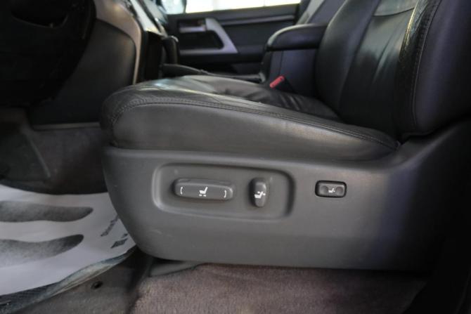 Toyota Land Cruiser 200 Series с пробегом 2010 года, цена 3 199 000 рублей, 340000 км, внедорожник, Автокод Объявления