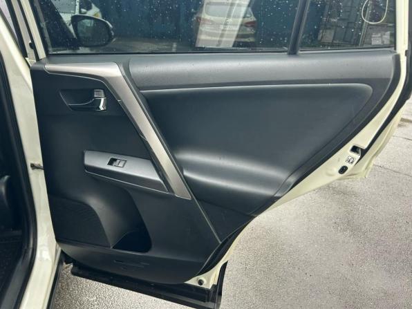 Toyota RAV4 IV (XA40) Рестайлинг с пробегом 2017 года, цена 2 265 000 рублей, 81250 км, внедорожник, Автокод Объявления