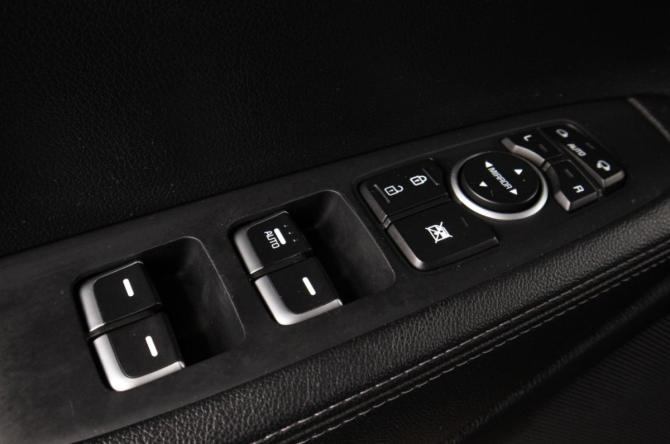 Kia Sorento III Prime Рестайлинг с пробегом 2017 года, цена 2 849 000 рублей, 104000 км, внедорожник, Автокод Объявления