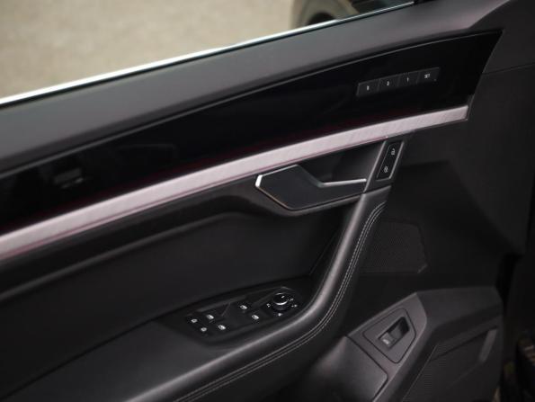 Volkswagen Touareg III с пробегом 2019 года, цена 4 099 000 рублей, 149661 км, внедорожник, Автокод Объявления