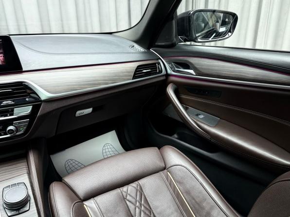 BMW 5 серии VII (G30/G31/G38) с пробегом 2020 года, цена 3 939 000 рублей, 96000 км, седан, Автокод Объявления