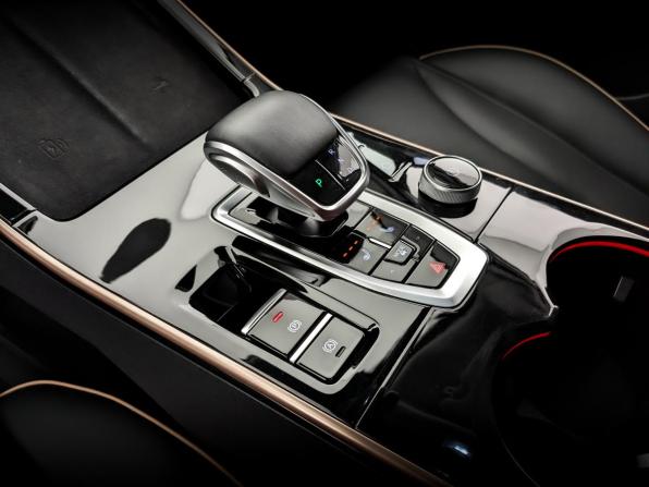 Omoda C5 I с пробегом 2023 года, цена 1 850 000 рублей, 55088 км, внедорожник, Автокод Объявления