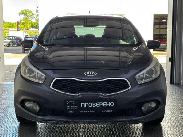 Kia Ceed II с пробегом 2014 года, цена 820 000 рублей, 284400 км, хэтчбек, Автокод Объявления