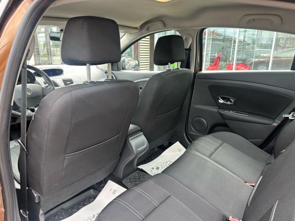 Renault Fluence I Рестайлинг с пробегом 2014 года, цена 852 000 рублей, 148569 км, седан, Автокод Объявления