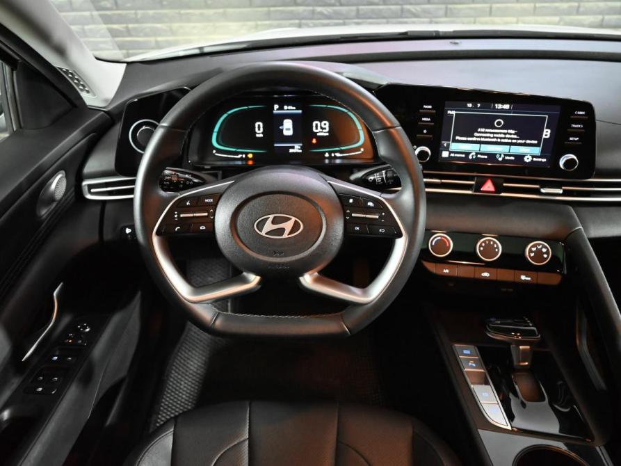 Hyundai Elantra VII (CN7) Рестайлинг Екатеринбург  - изображение 15