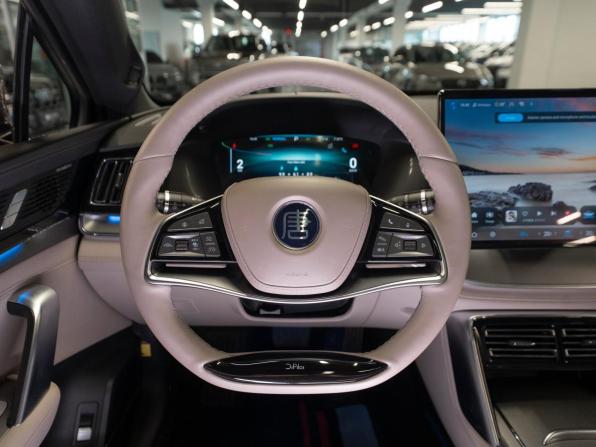 BYD Tang II Рестайлинг 2 с пробегом 2023 года, цена 4 550 000 рублей, 13639 км, внедорожник, Автокод Объявления