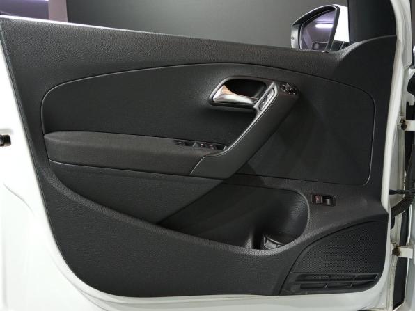 Volkswagen Polo V Рестайлинг с пробегом 2019 года, цена 1 300 000 рублей, 139620 км, седан, Автокод Объявления