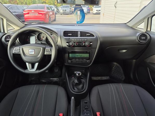SEAT Leon II Рестайлинг с пробегом 2012 года, цена 820 000 рублей, 97265 км, хэтчбек, Автокод Объявления