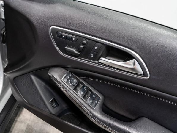 Mercedes-Benz GLA I (X156) с пробегом 2015 года, цена 1 700 000 рублей, 37295 км, внедорожник, Автокод Объявления
