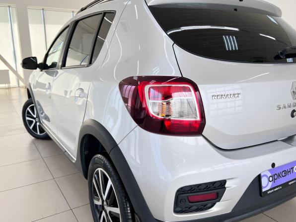 Renault Sandero II Рестайлинг с пробегом 2019 года, цена 1 230 000 рублей, 92000 км, хэтчбек, Автокод Объявления