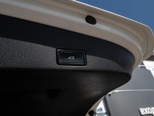 Volkswagen Touareg II Рестайлинг с пробегом 2015 года, цена 2 950 000 рублей, 235854 км, внедорожник, Автокод Объявления
