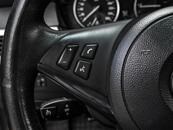 BMW 5 серии V (E60/E61) Рестайлинг с пробегом 2009 года, цена 1 324 000 рублей, 285855 км, седан, Автокод Объявления