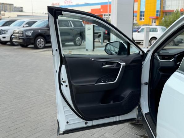 Toyota RAV4 V (XA50) с пробегом 2020 года, цена 3 350 000 рублей, 68723 км, внедорожник, Автокод Объявления