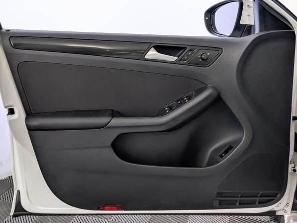 Volkswagen Jetta VI с пробегом 2013 года, цена 1 010 000 рублей, 136163 км, седан, Автокод Объявления