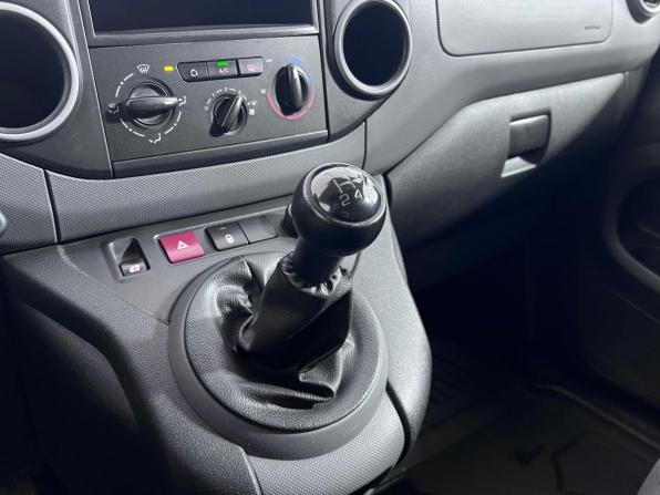 Citroen Berlingo II Рестайлинг с пробегом 2013 года, цена 697 000 рублей, 250173 км, минивэн, Автокод Объявления