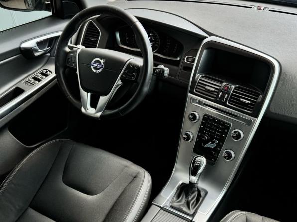 Volvo XC60 I Рестайлинг с пробегом 2017 года, цена 2 250 000 рублей, 179000 км, внедорожник, Автокод Объявления