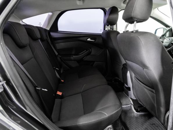 Ford Focus III Рестайлинг с пробегом 2019 года, цена 1 299 000 рублей, 121479 км, хэтчбек, Автокод Объявления