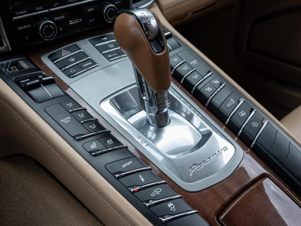Porsche Panamera I с пробегом 2010 года, цена 2 960 000 рублей, 187159 км, лифтбек, Автокод Объявления