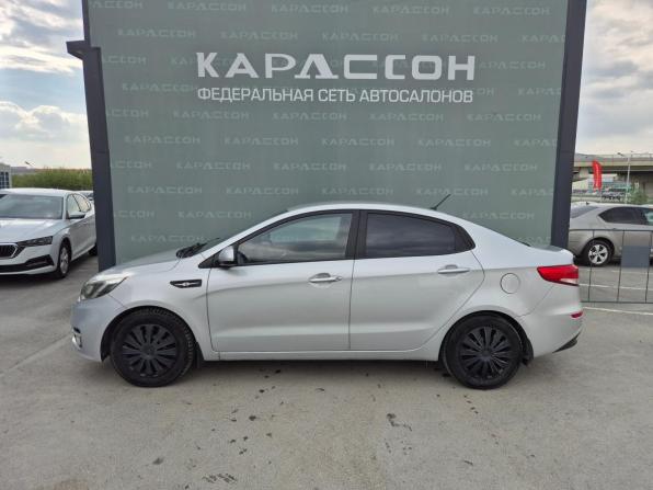 Kia Rio III Рестайлинг с пробегом 2015 года, цена 895 000 рублей, 173387 км, седан, Автокод Объявления