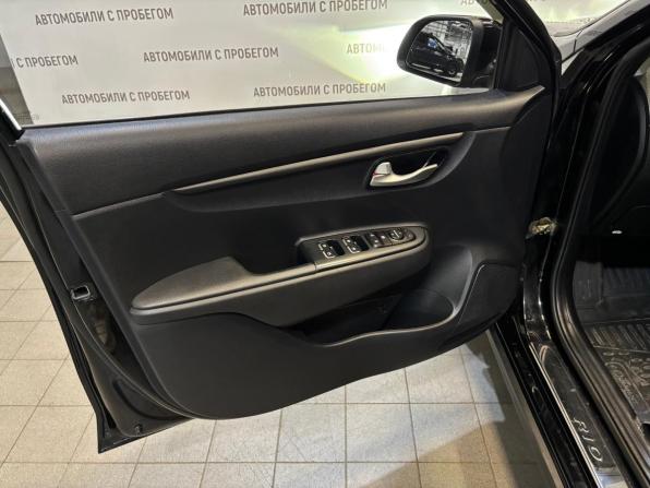 Kia Rio IV Рестайлинг с пробегом 2021 года, цена 1 699 000 рублей, 127862 км, хэтчбек, Автокод Объявления