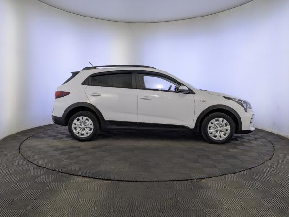 Kia Rio IV Рестайлинг с пробегом 2022 года, цена 1 770 000 рублей, 102660 км, хэтчбек, Автокод Объявления