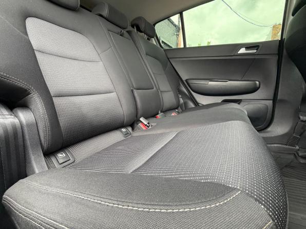 Kia Sportage IV Рестайлинг с пробегом 2019 года, цена 1 950 000 рублей, 136500 км, внедорожник, Автокод Объявления