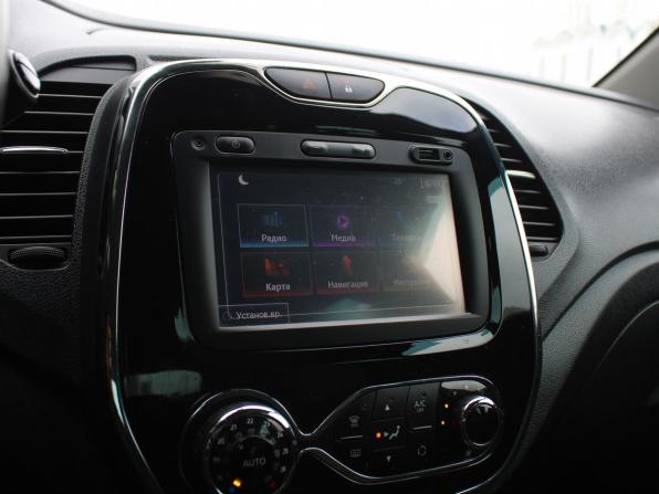 Renault Kaptur I с пробегом 2016 года, цена 1 679 900 рублей, 42993 км, внедорожник, Автокод Объявления