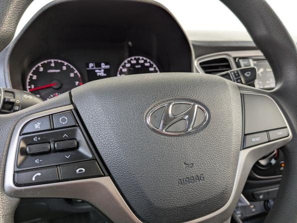 Hyundai Solaris II Рестайлинг с пробегом 2022 года, цена 1 700 000 рублей, 74258 км, седан, Автокод Объявления