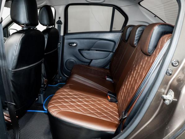 Renault Logan II Рестайлинг с пробегом 2018 года, цена 615 000 рублей, 220000 км, седан, Автокод Объявления
