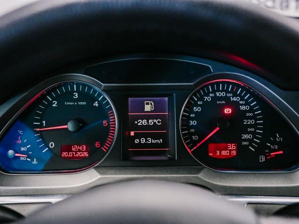 Audi A6 III (C6) с пробегом 2006 года, цена 970 000 рублей, 318020 км, седан, Автокод Объявления