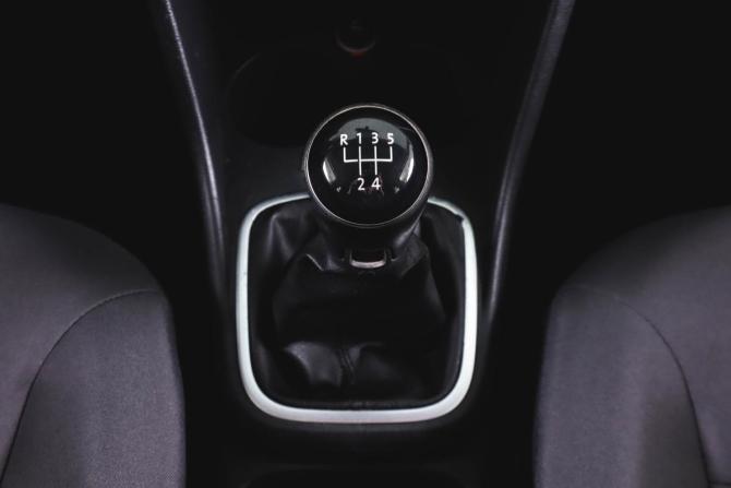 Volkswagen Polo V Рестайлинг с пробегом 2016 года, цена 1 029 000 рублей, 134000 км, седан, Автокод Объявления