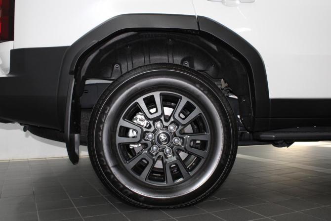 Toyota Land Cruiser Prado 250 Series с пробегом 2024 года, цена 8 400 000 рублей, 370 км, внедорожник, Автокод Объявления