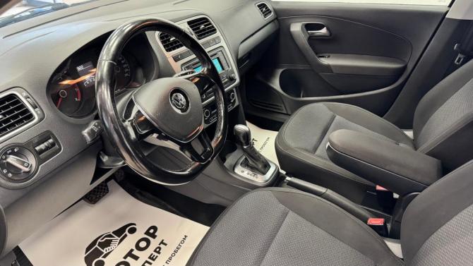 Volkswagen Polo V Рестайлинг с пробегом 2015 года, цена 885 000 рублей, 126474 км, седан, Автокод Объявления