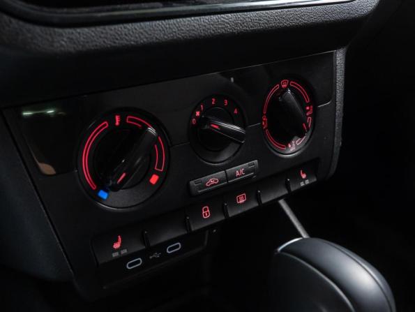 Volkswagen Polo VI с пробегом 2020 года, цена 1 289 000 рублей, 188007 км, лифтбек, Автокод Объявления