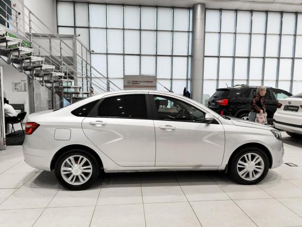 Lada (ВАЗ) Vesta I с пробегом 2017 года, цена 799 000 рублей, 90829 км, седан, Автокод Объявления