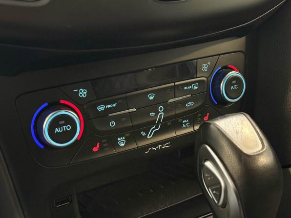 Ford Focus III Рестайлинг с пробегом 2016 года, цена 1 097 000 рублей, 142333 км, хэтчбек, Автокод Объявления