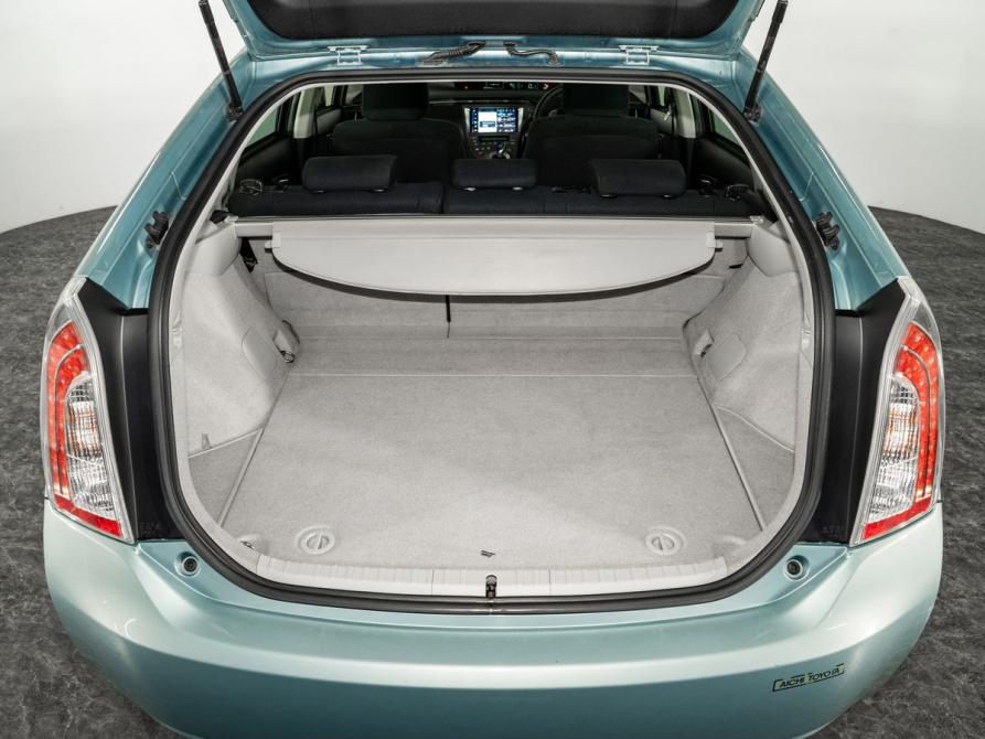 Toyota Prius III Рестайлинг (XW30) Иркутск  - изображение 17