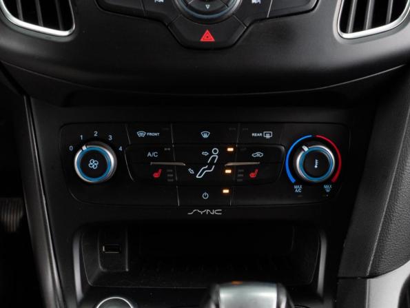 Ford Focus III Рестайлинг с пробегом 2019 года, цена 1 220 000 рублей, 119559 км, хэтчбек, Автокод Объявления