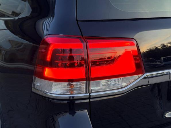Toyota Land Cruiser 200 Series Рестайлинг 2 с пробегом 2020 года, цена 4 999 000 рублей, 471953 км, внедорожник, Автокод Объявления