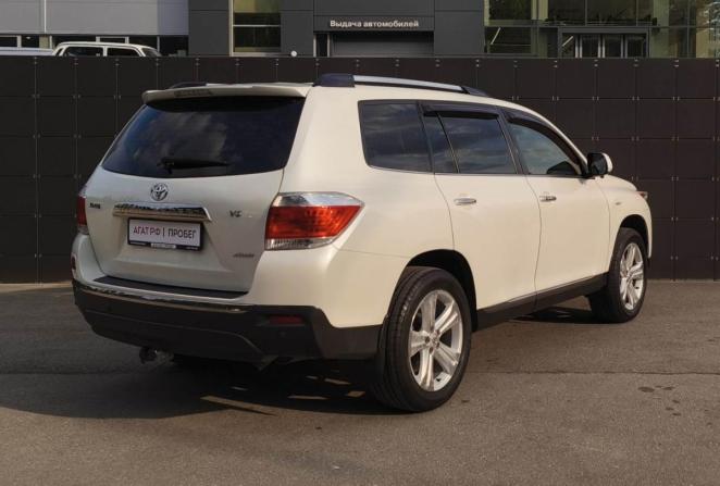 Toyota Highlander II (XU40) Рестайлинг с пробегом 2012 года, цена 2 099 000 рублей, 182984 км, внедорожник, Автокод Объявления
