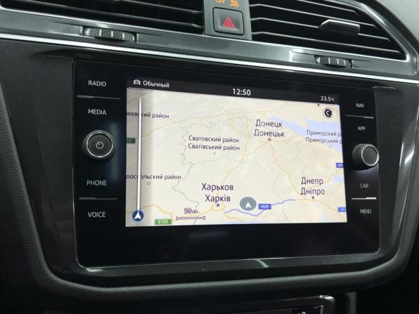 Volkswagen Tiguan II с пробегом 2021 года, цена 3 149 000 рублей, 93685 км, внедорожник, Автокод Объявления