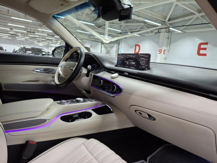 Genesis GV70 I Казань  - изображение 13