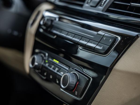 BMW X1 II (F48) с пробегом 2016 года, цена 1 858 000 рублей, 96542 км, внедорожник, Автокод Объявления