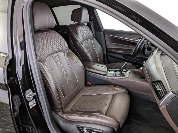 BMW 5 серии VII (G30/G31/G38) с пробегом 2018 года, цена 4 900 000 рублей, 88284 км, седан, Автокод Объявления