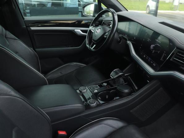 Volkswagen Touareg III с пробегом 2019 года, цена 4 990 000 рублей, 141376 км, внедорожник, Автокод Объявления