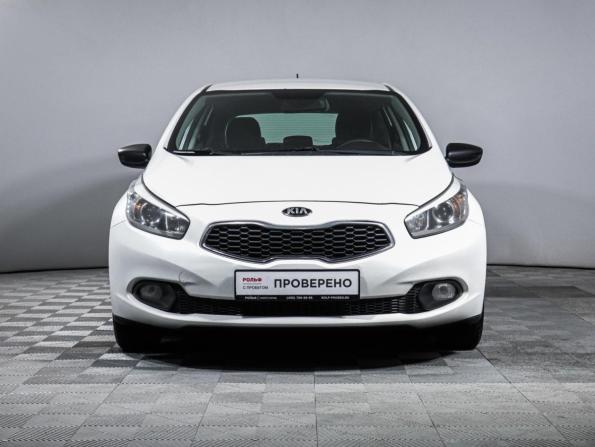Kia Ceed II с пробегом 2015 года, цена 799 000 рублей, 226627 км, хэтчбек, Автокод Объявления